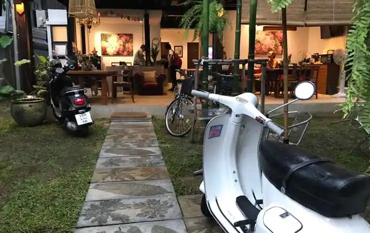 Photo - The Eight Ratvithi House