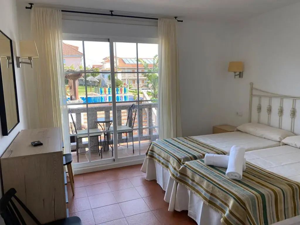 Photo - APARTHOTEL CABICASTRO Tres estrellas superior