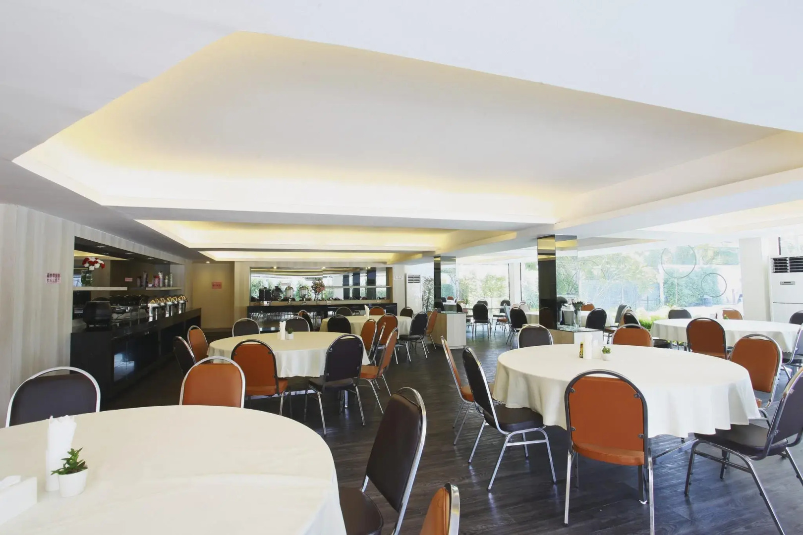 Photo - Leenova Hotel