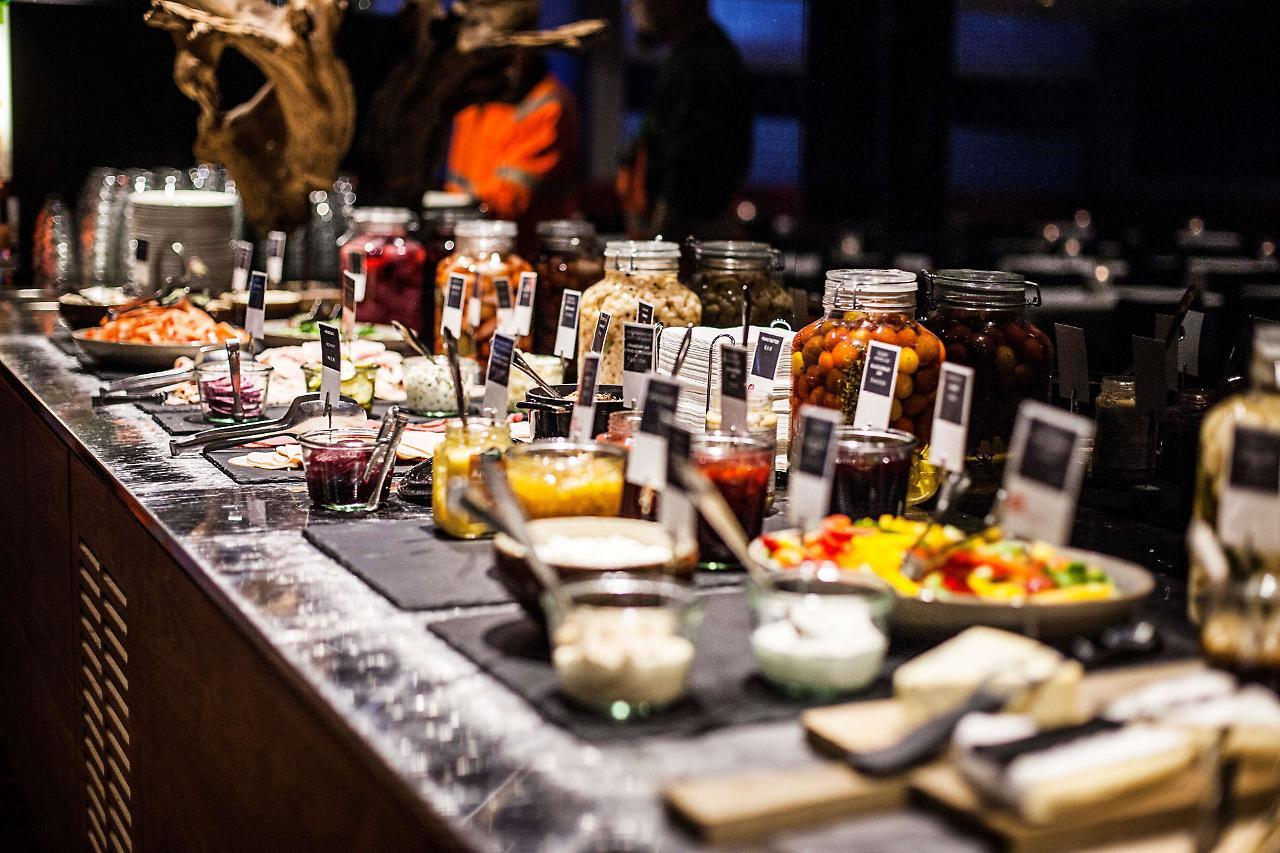 Photo - Best Western Plus Airport Hotel