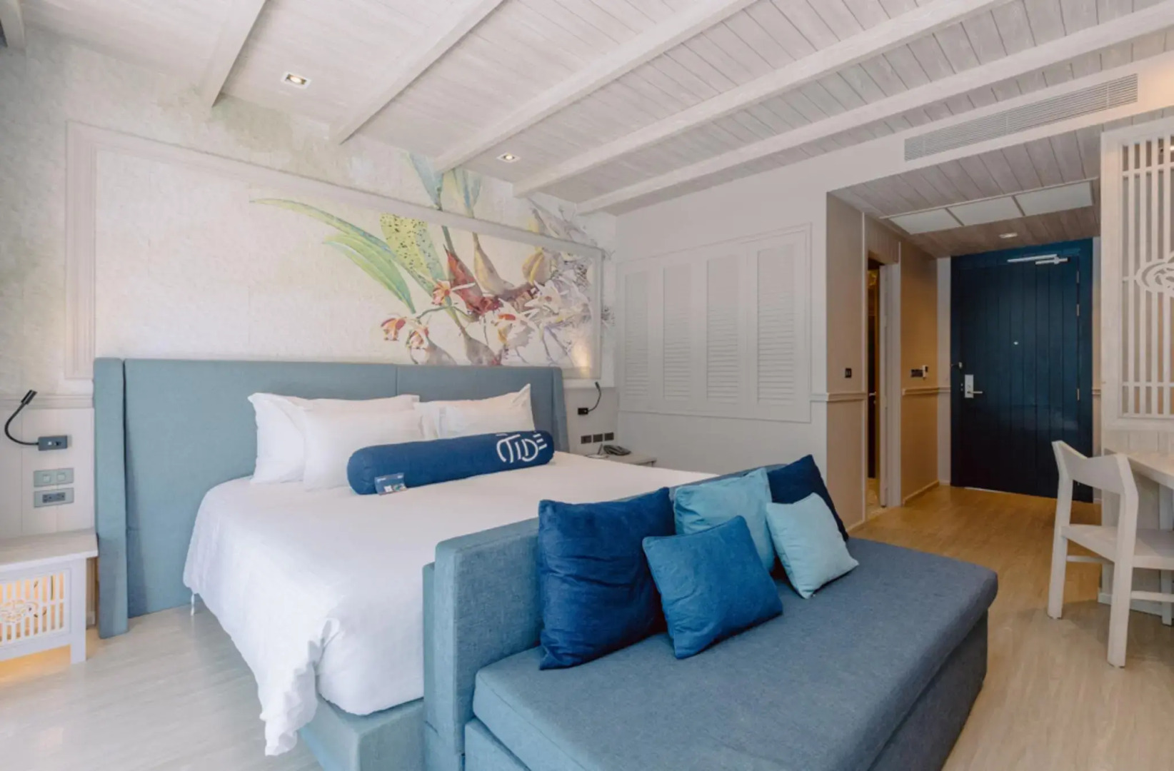 Photo - Hotel Tide Phuket Beachfront
