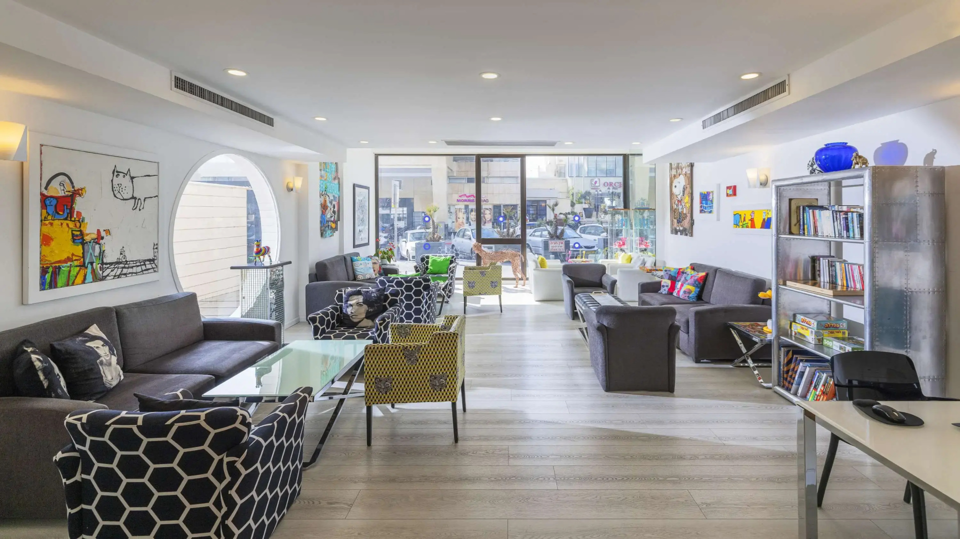 Photo - Best Western Regency Suites