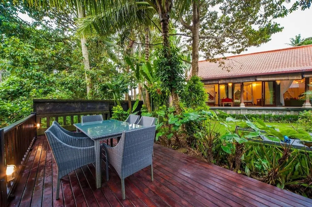 Foto - Luxury 3BR Infinity Jungle View Aashaya Villa Ubud