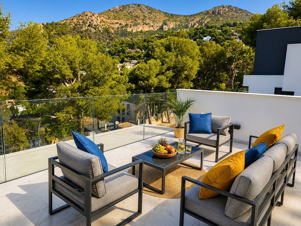 Photo - Villas Pinares de San Antón, Saltwater pool, Sea, City, Mountain Views