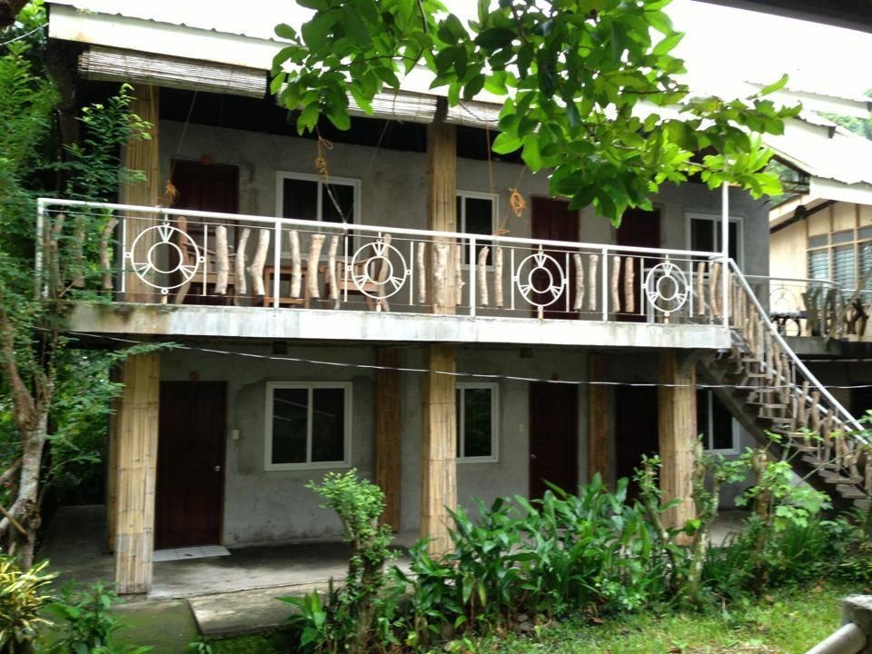 Algen's Dive Resort