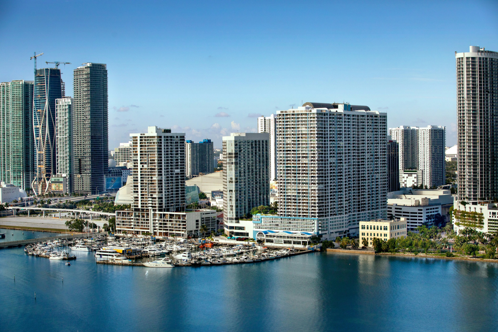 Photo - DoubleTree by Hilton Grand Hotel Biscayne Bay