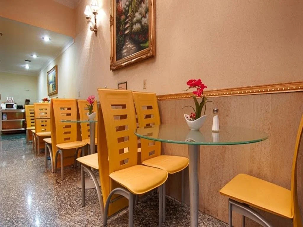 Photo - Flushing Hotel