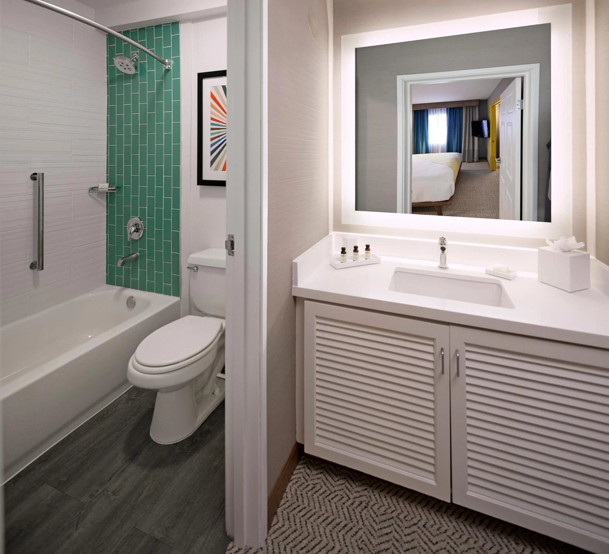 Photo - Comfort Suites West Jacksonville