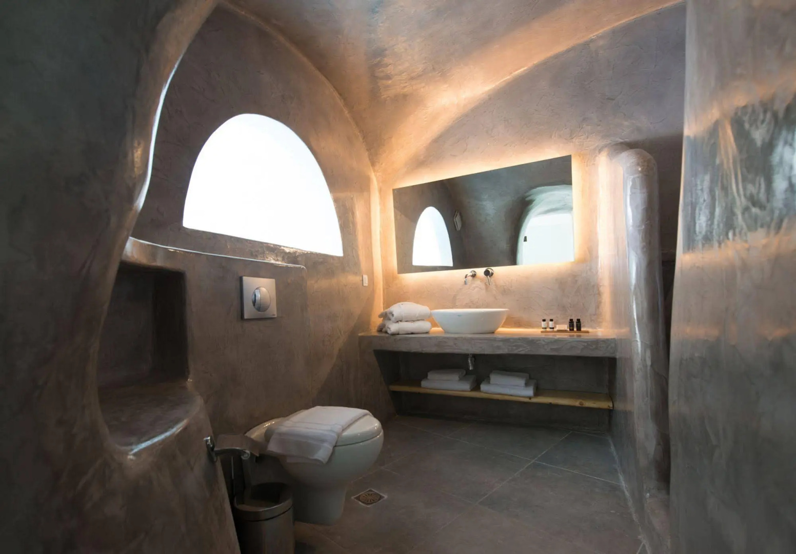 Photo - On the Cliff