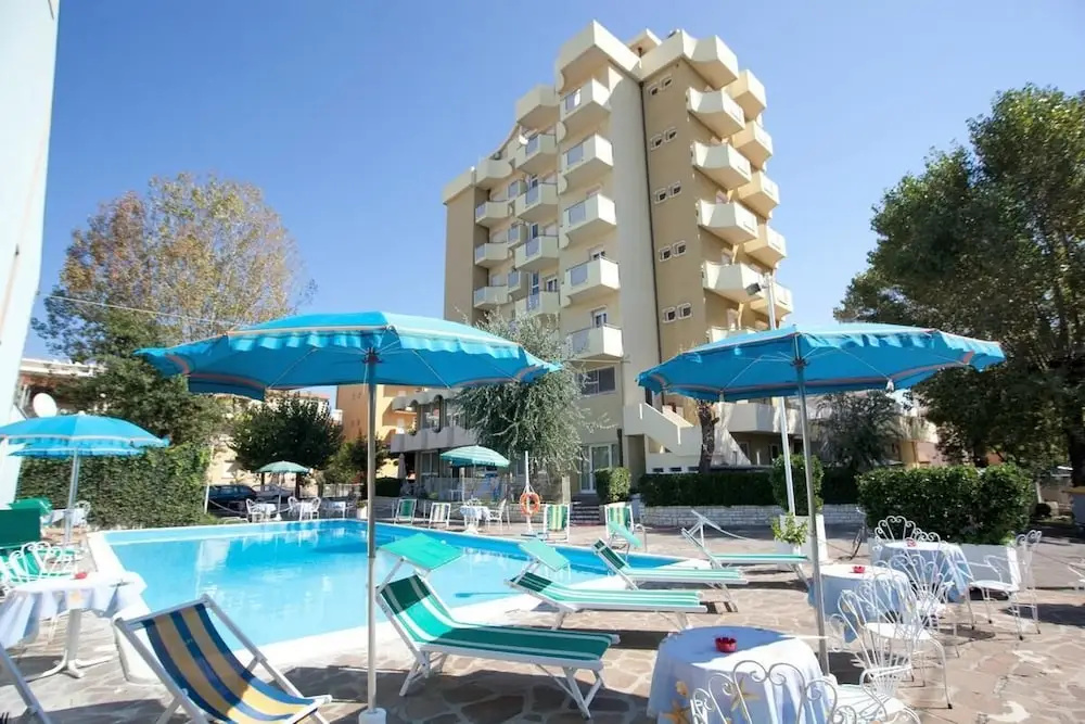 Photo - Hotel Oceanic