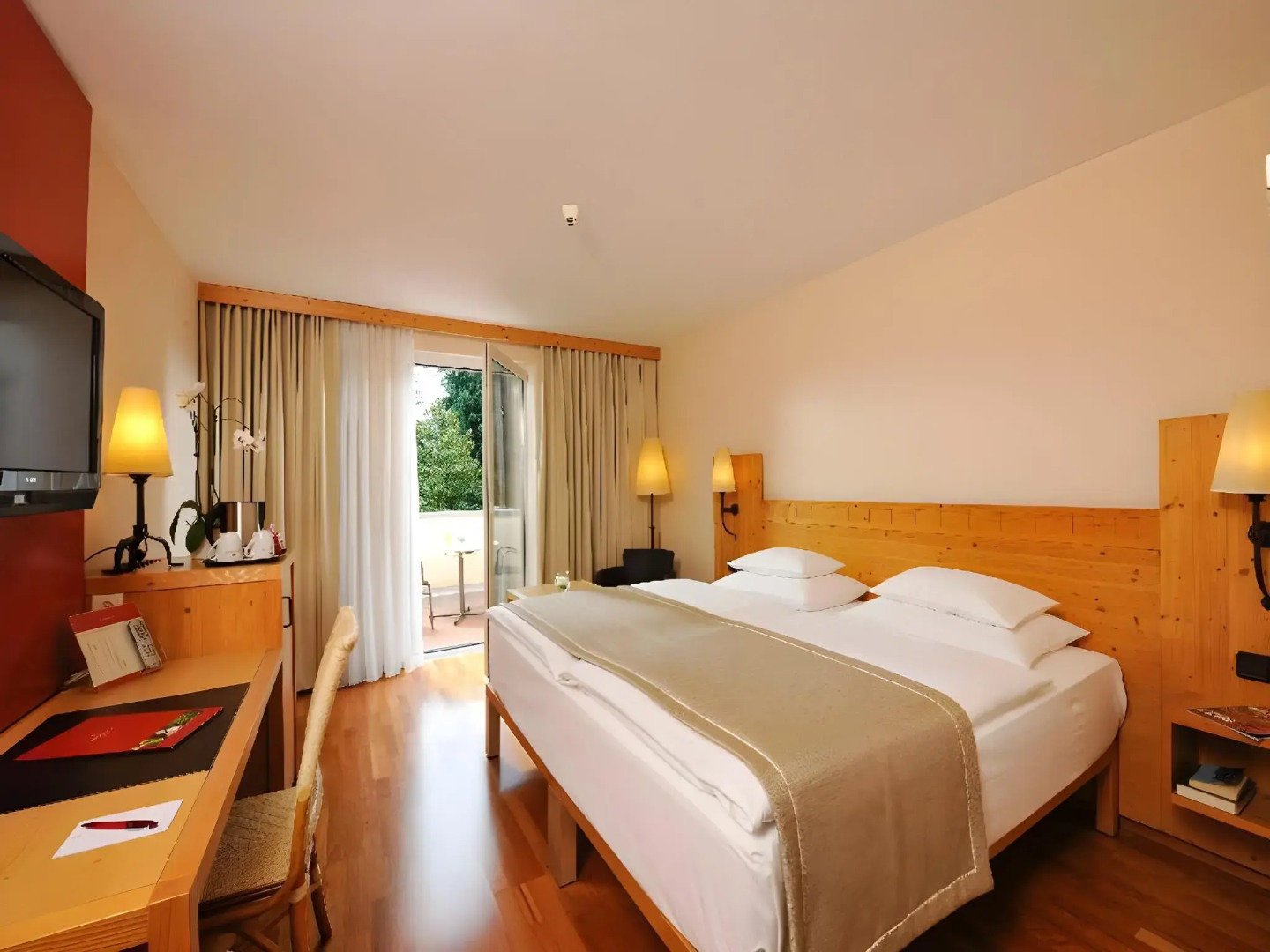 Photo - Rogner Hotel Tirana