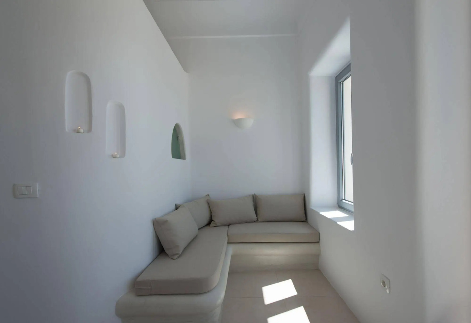 Photo - On the Cliff