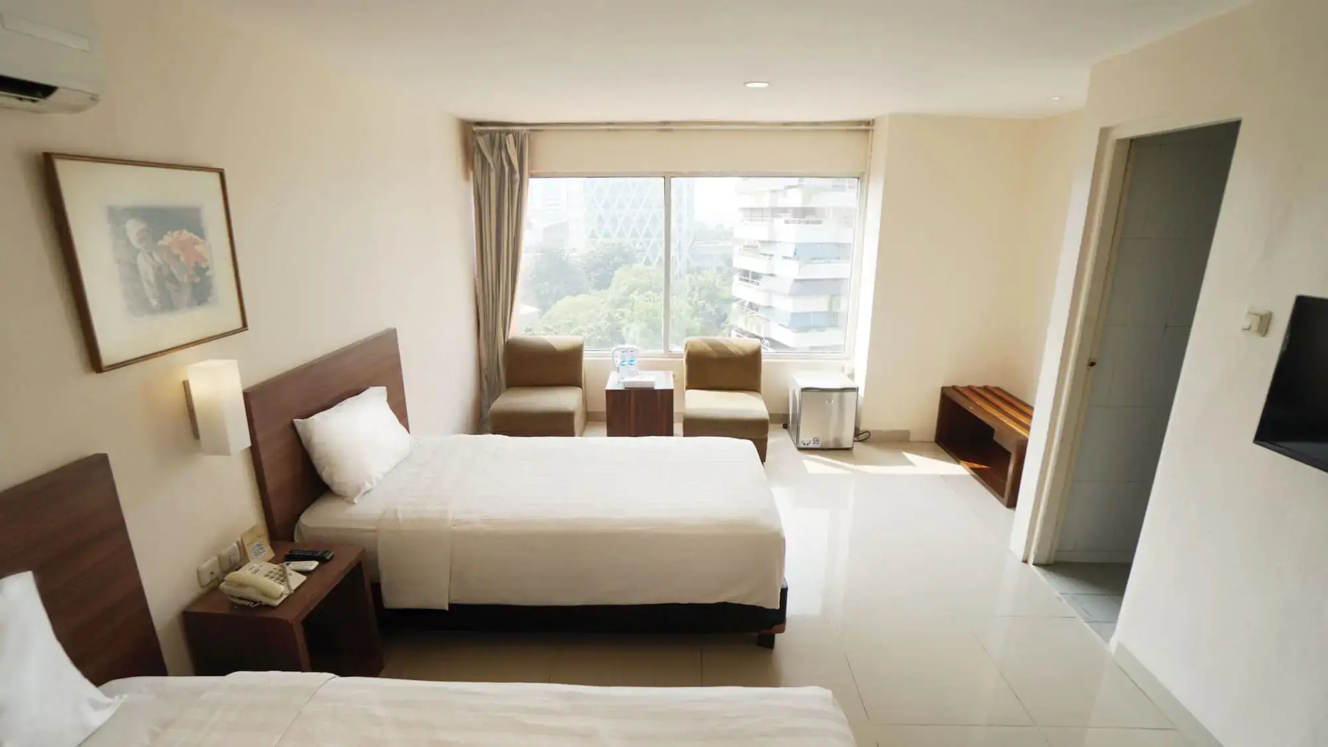 Photo - 1O1 URBAN Jakarta Thamrin