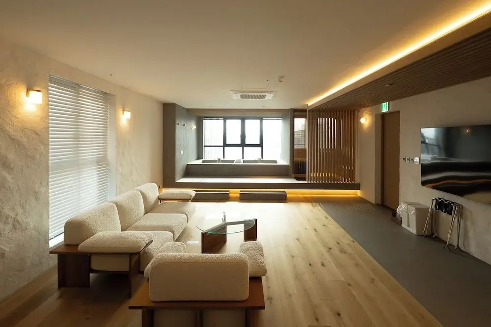 Foto - Gudo Collective Gangnam 구도 컬렉티브 강남