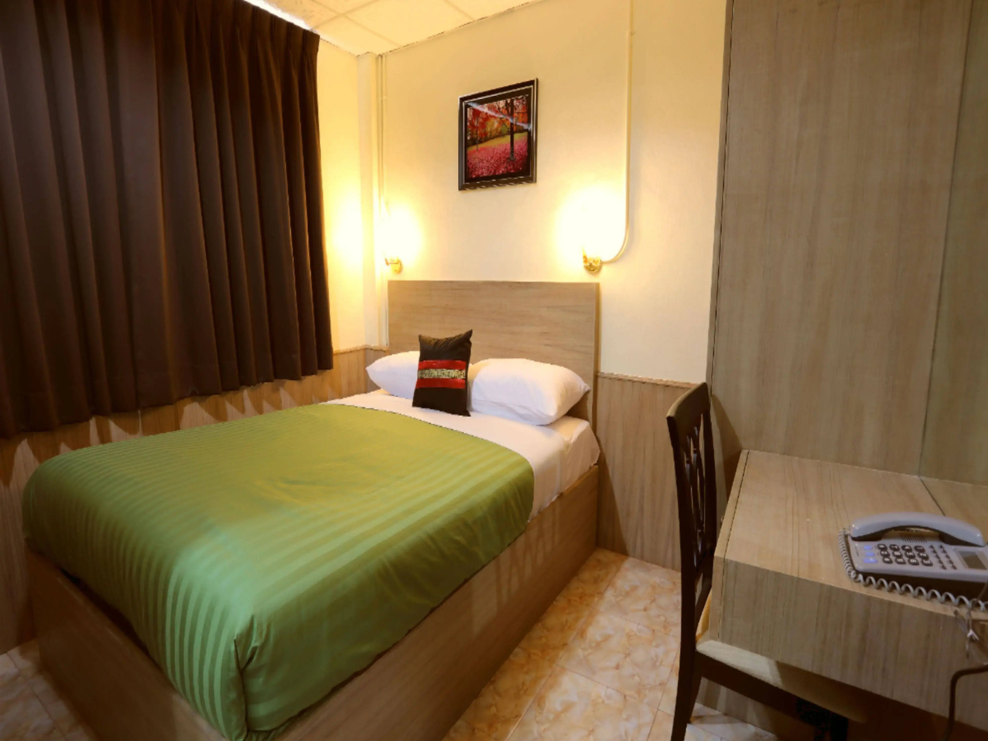 Photo - Sukhumvit 20 Guest House