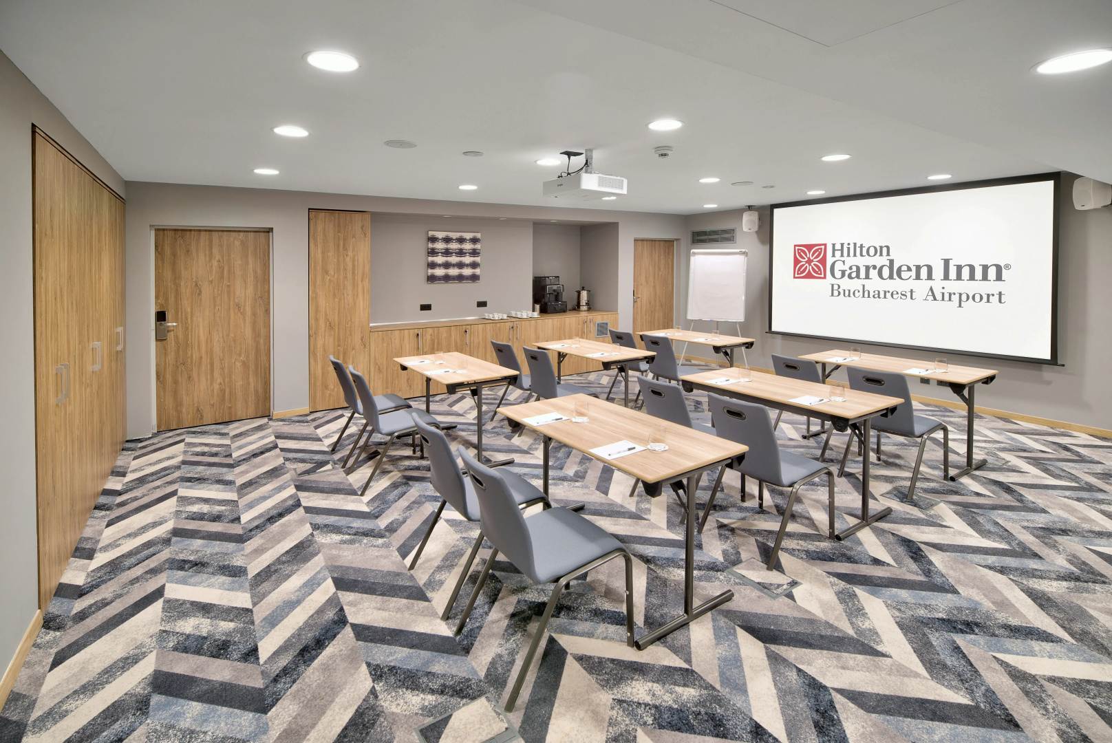 Photo - Hilton Garden Inn Bucharest Airport