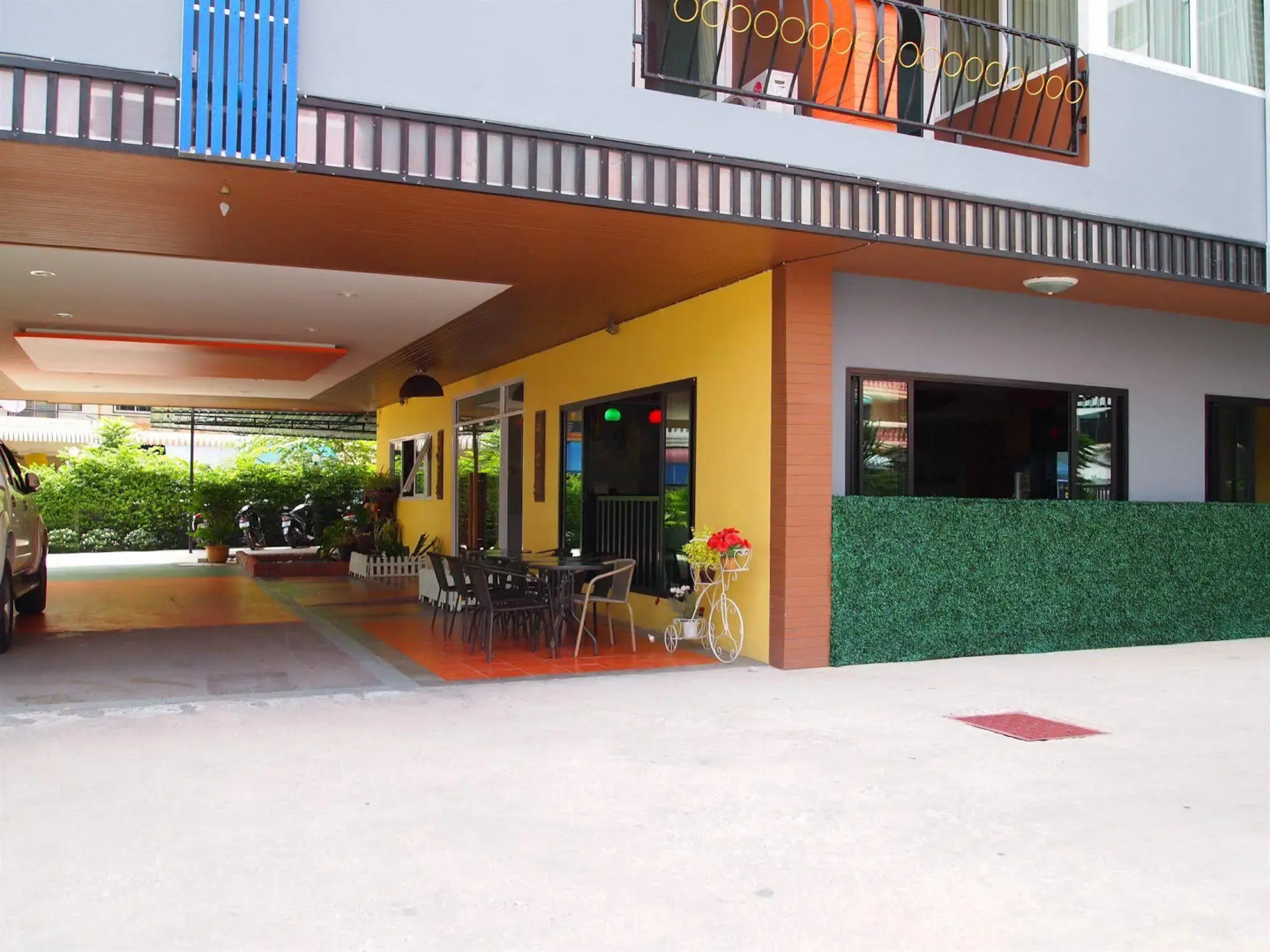 Photo - The Right Resort