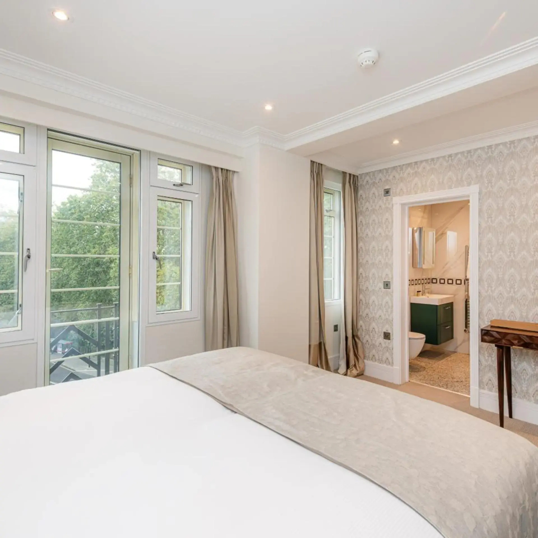 Photo - Fountain House Apartments - Hyde Park, London