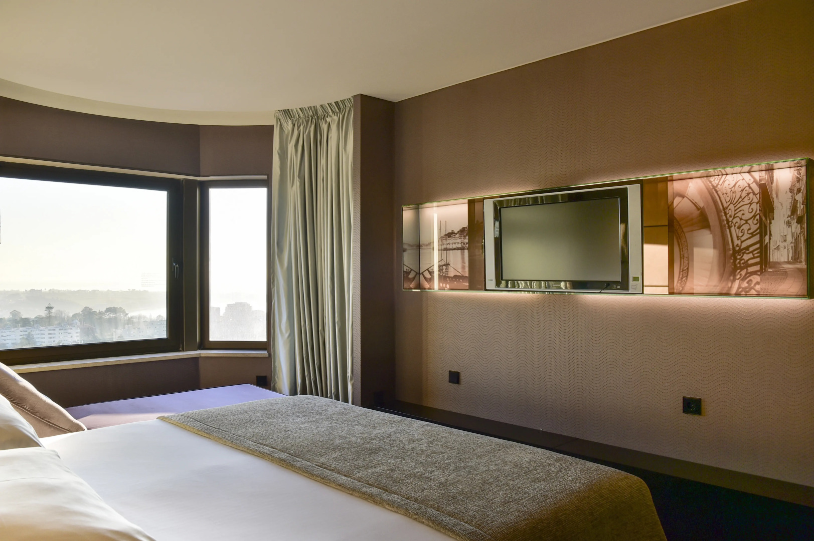 Photo - Porto Palácio Hotel by The Editory