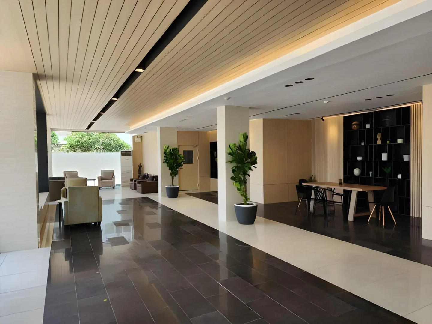 Photo - Leenova Hotel
