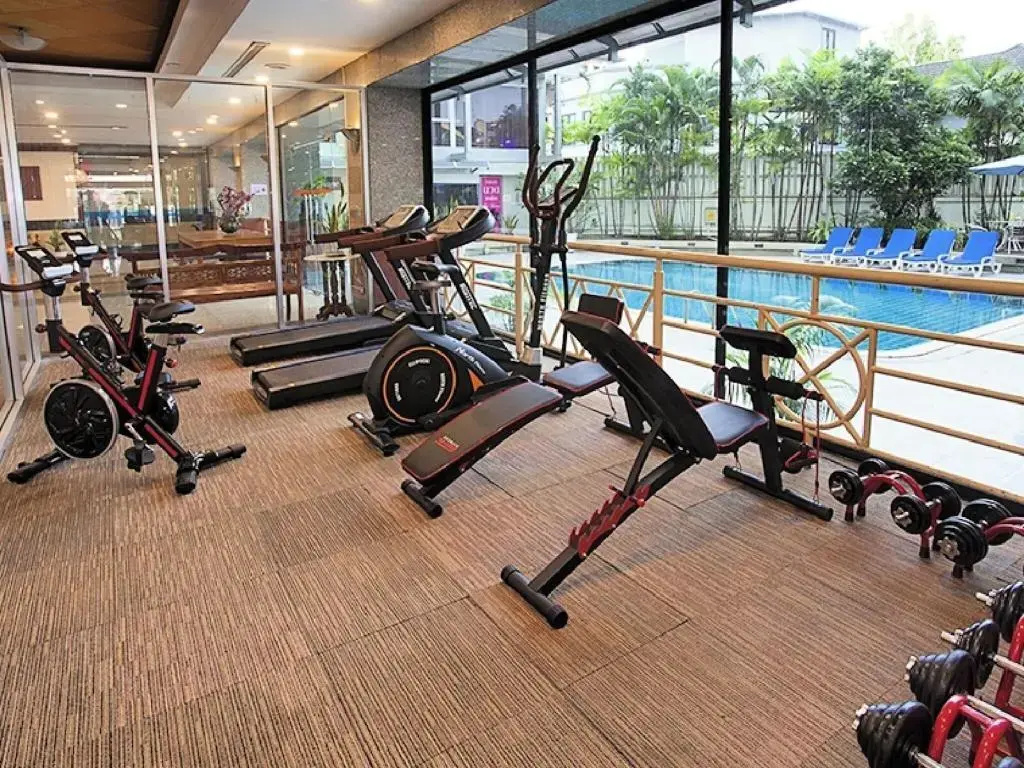 Photo - Summit Pavilion Hotel