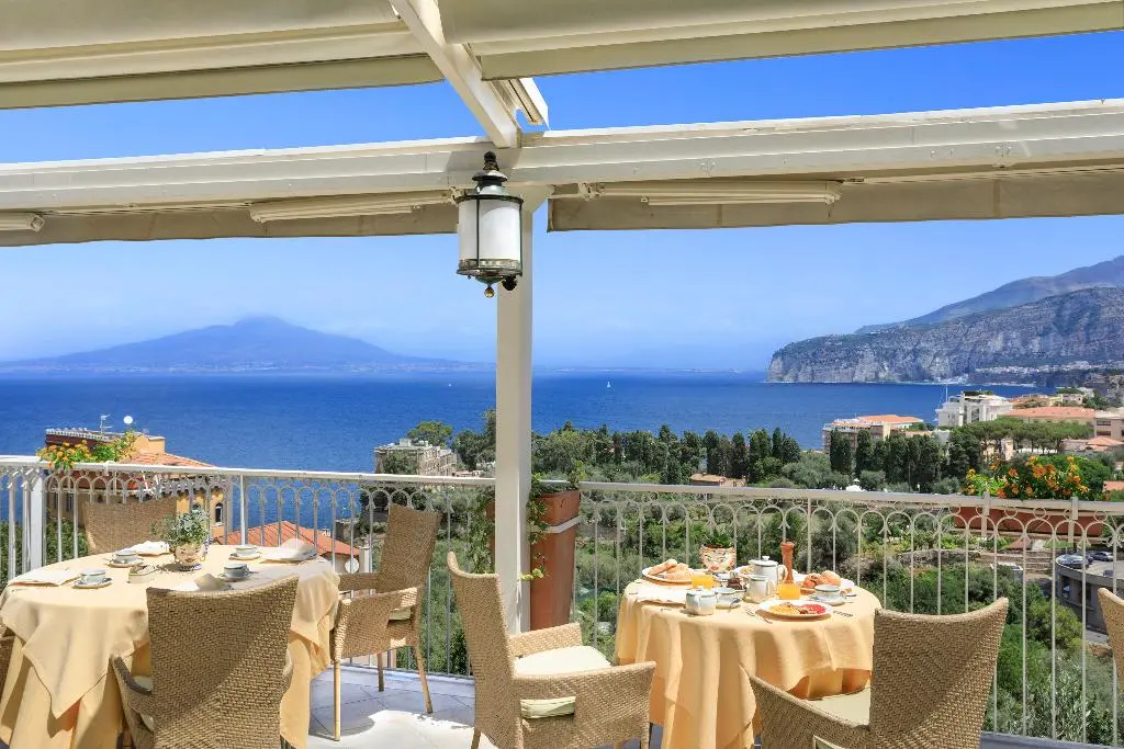 Photo - Grand Hotel Capodimonte