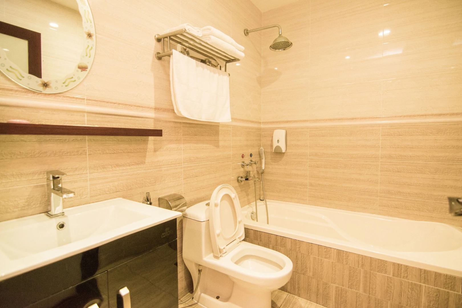 Foto - Suwara Hotel Kepong KL