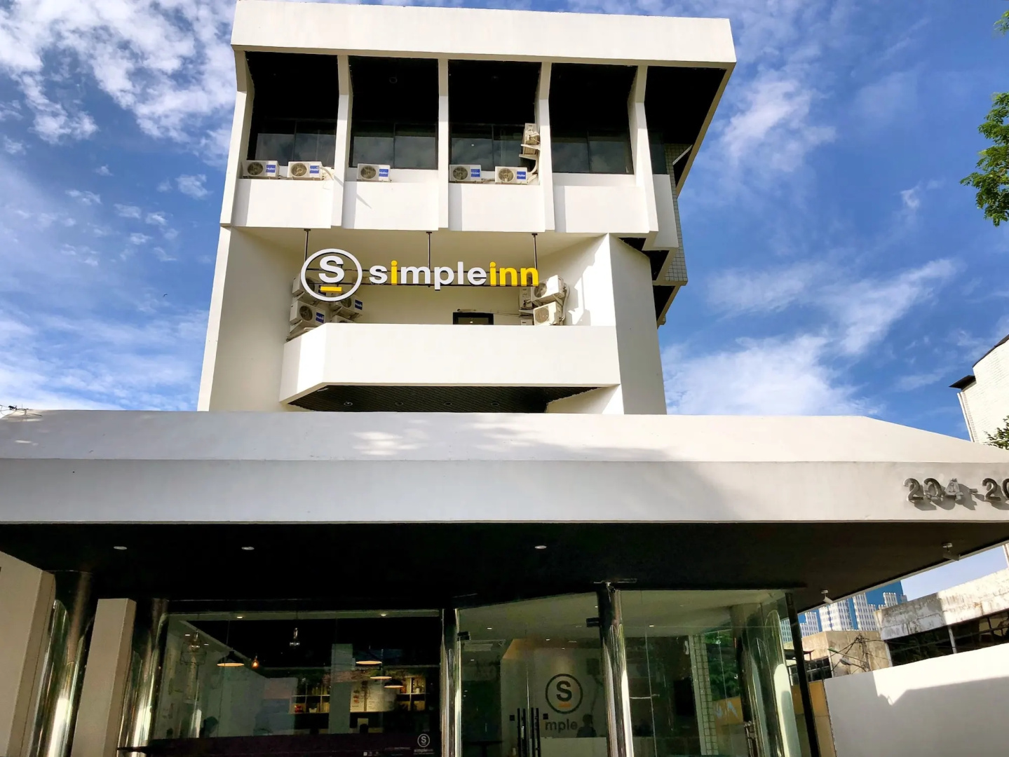 Foto - Yellow Bee Tanah Abang