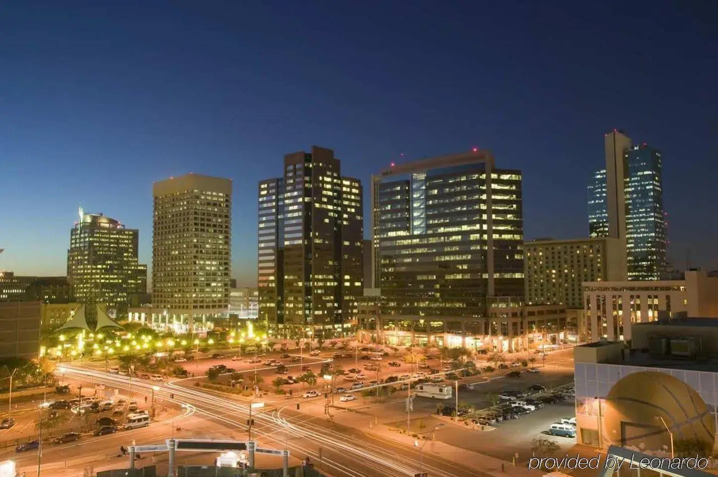 Photo - DoubleTree by Hilton Phoenix Midtown
