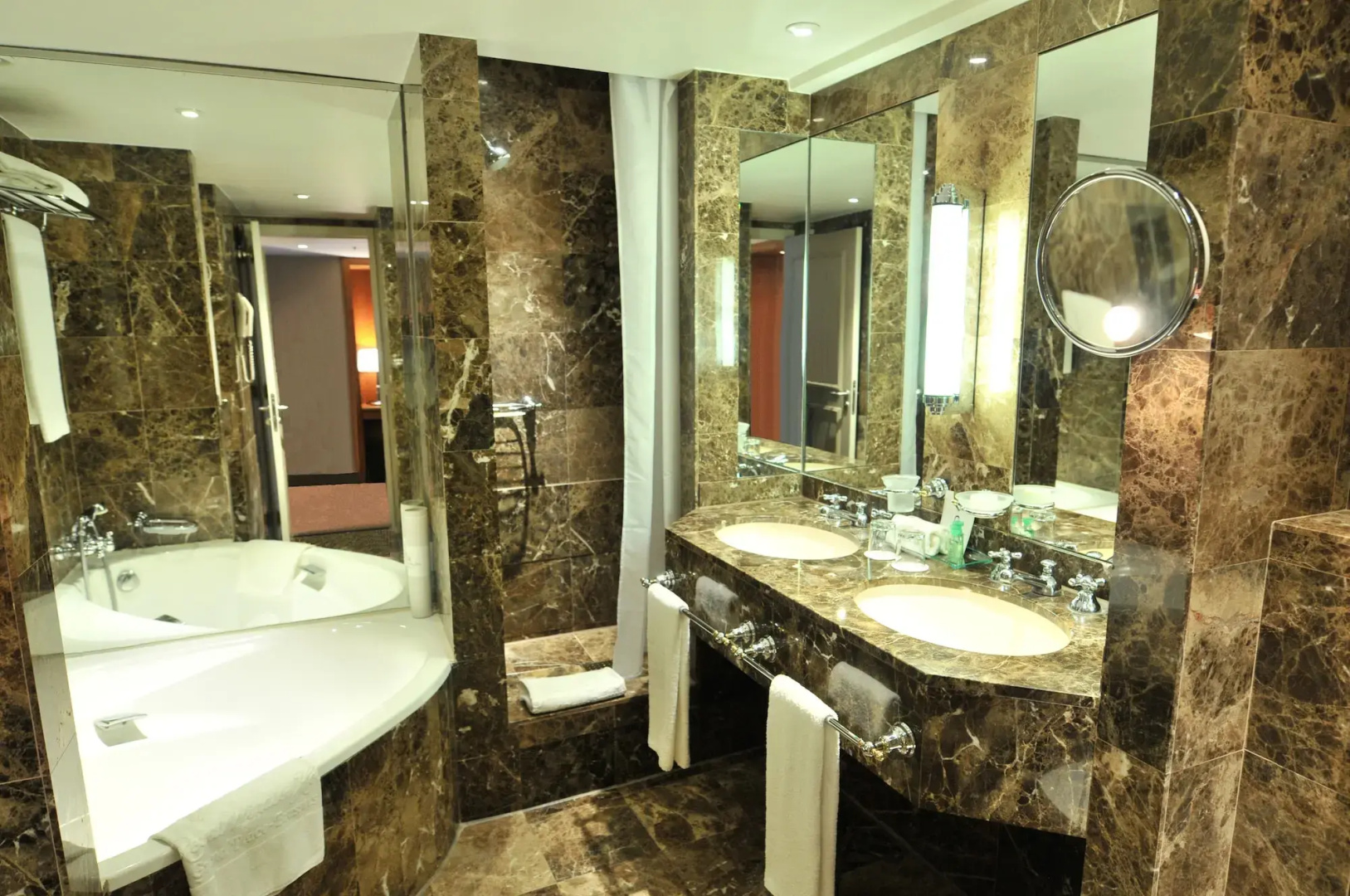 Foto - Warwick Grand-Place Brussels