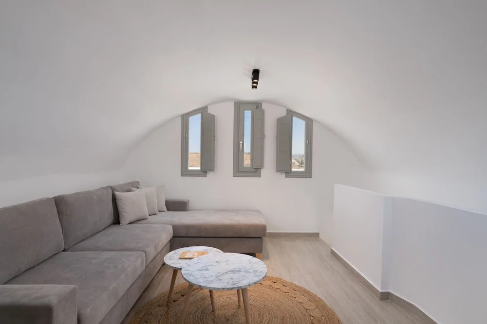 Photo - Aegean Diamonds Luxury Suites