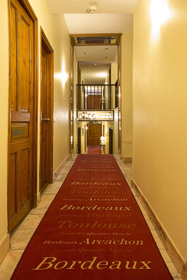 Photo - Hôtel Le Dauphin