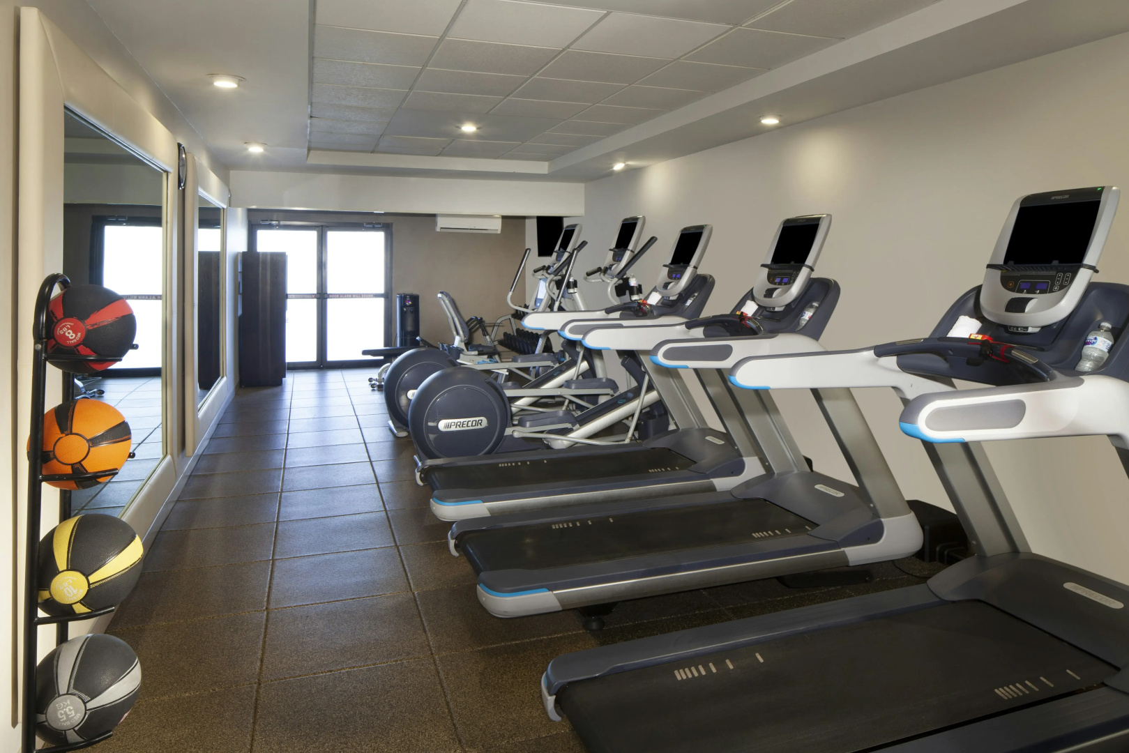 Foto - Embassy Suites by Hilton Philadelphia Airport