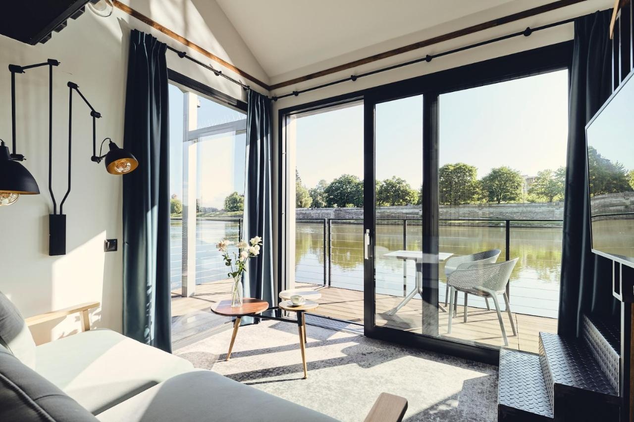 Photo - New Port Hotel