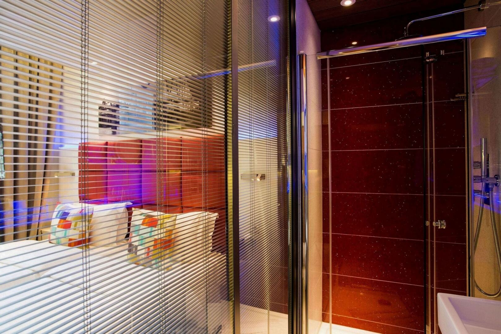 Photo - Henley House Hotel