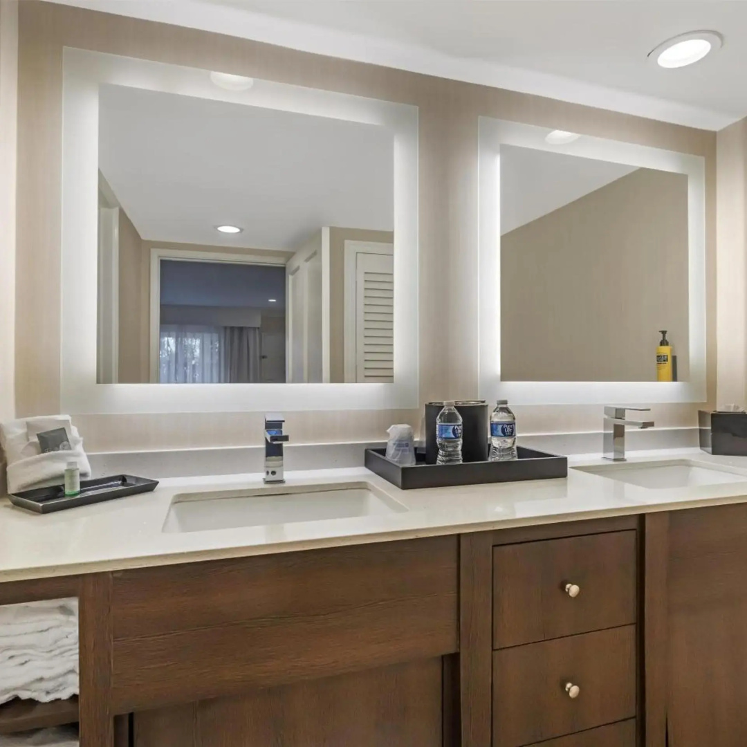 Photo - Best Western Plus Carriage Inn