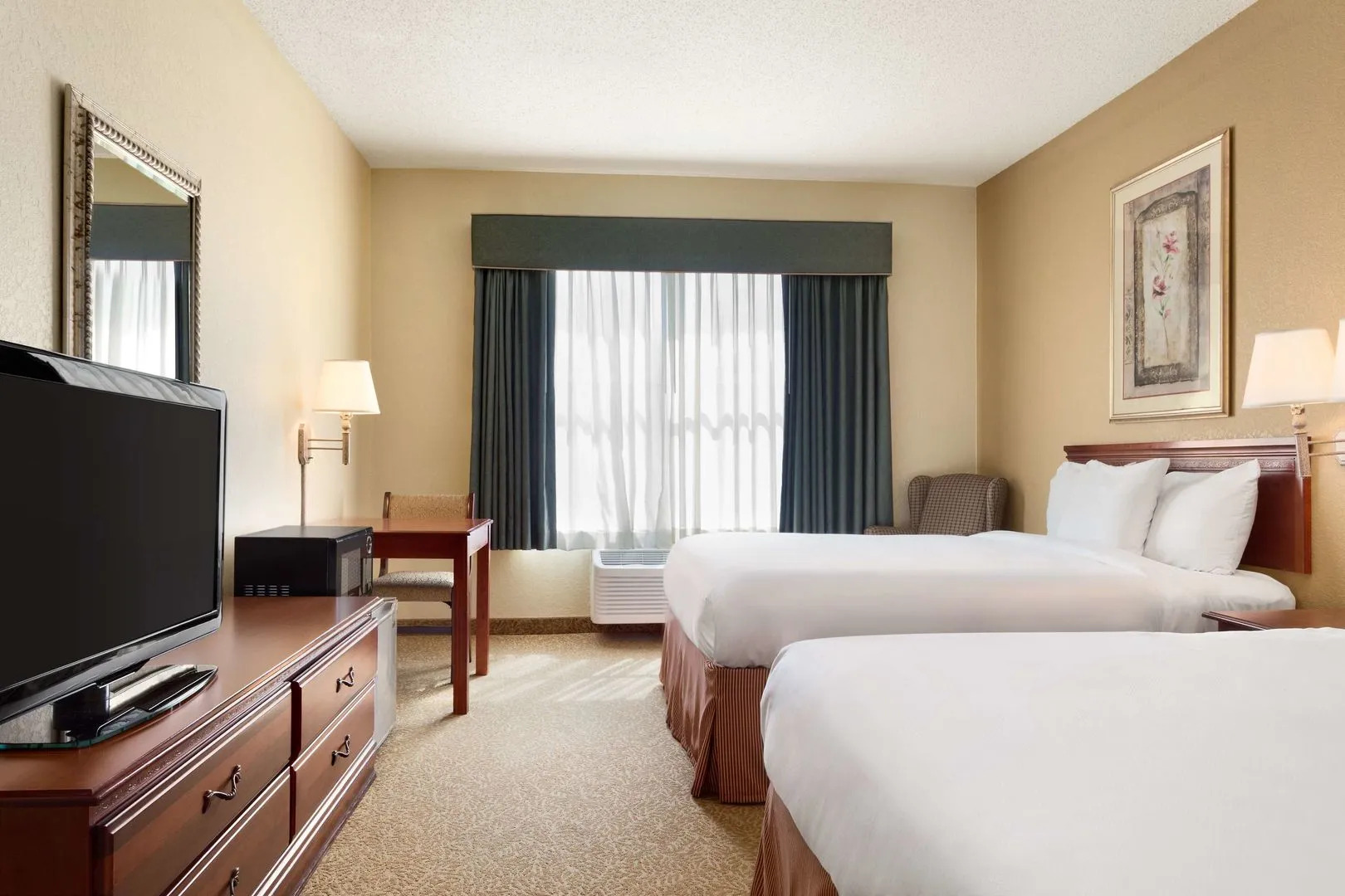 Photo - Sonesta Essential IAH Airport JFK Boulevard - Newly Renovated