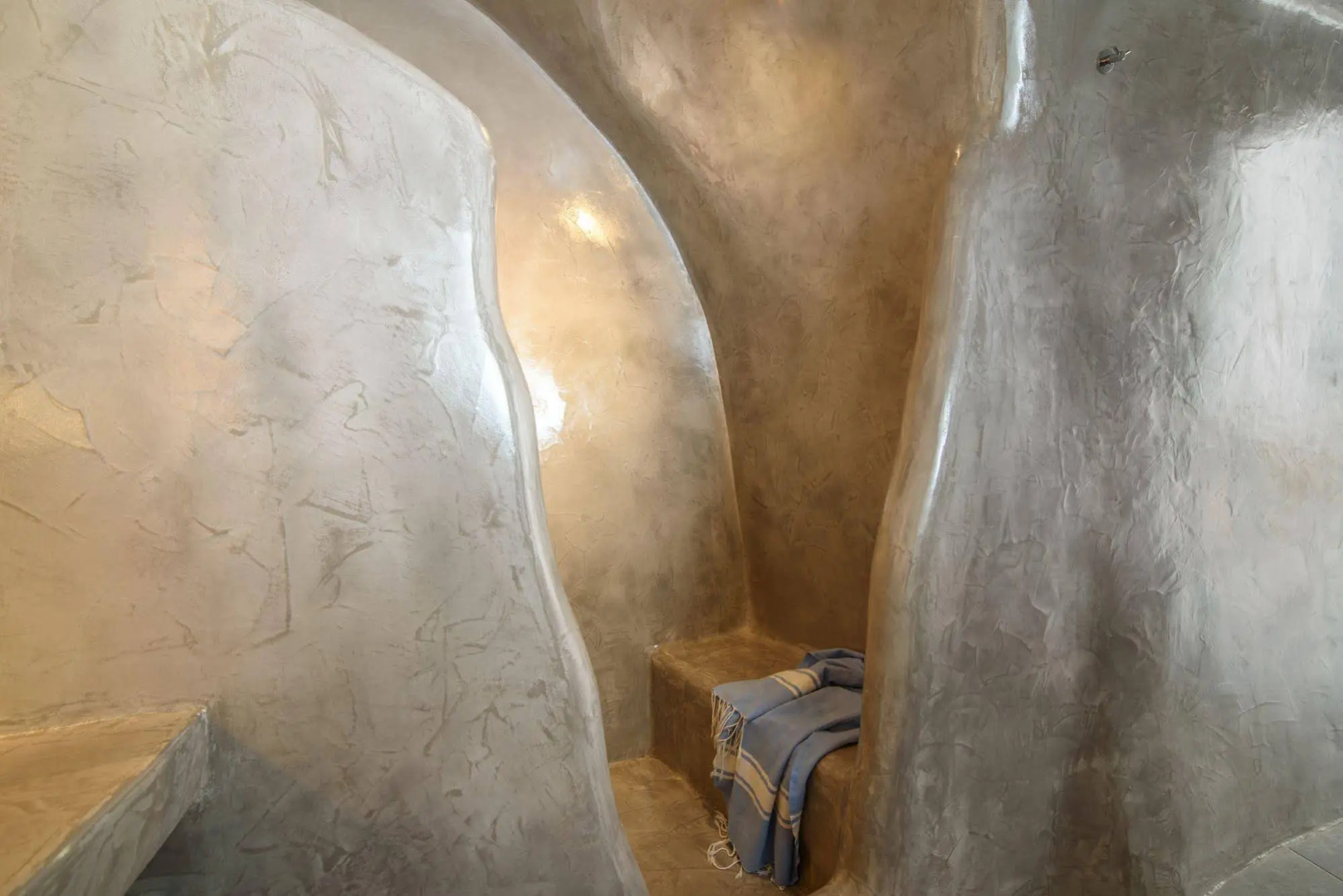 Photo - On the Cliff