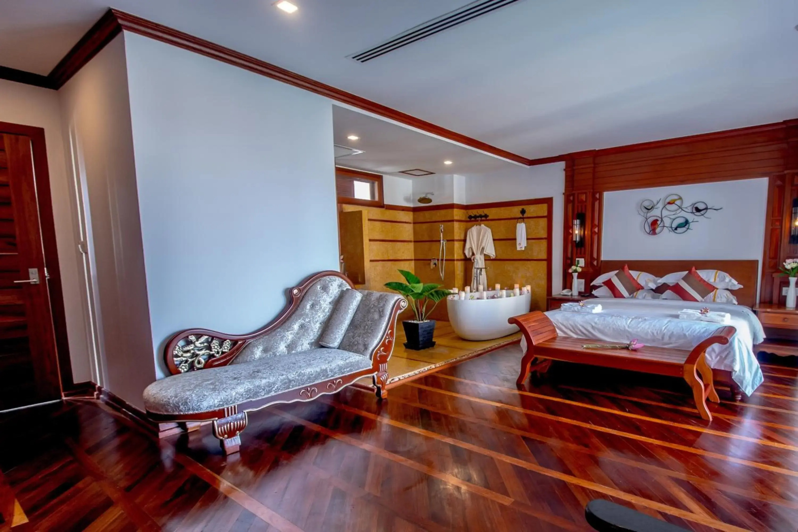 Photo - The Night Hotel