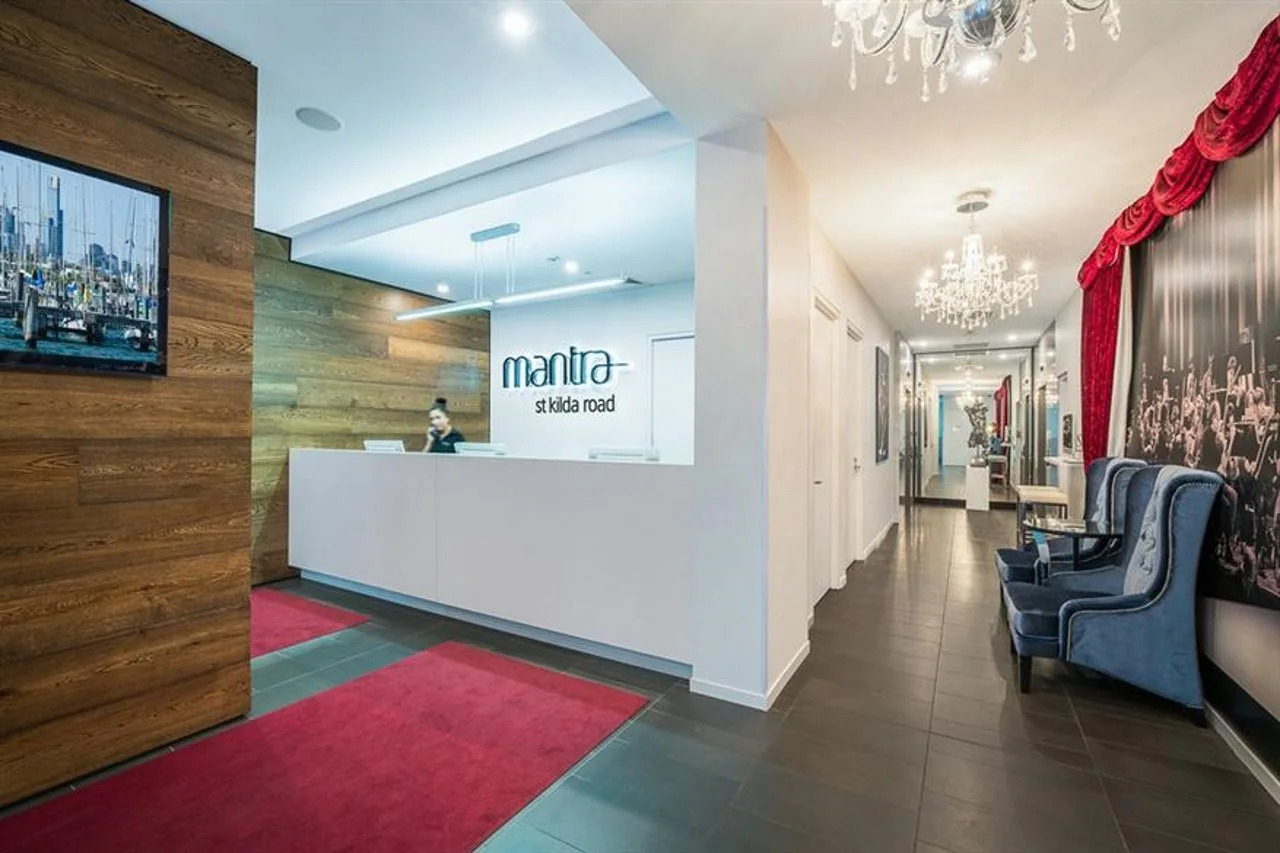 Photo - Oaks Melbourne St Kilda Road Hotel