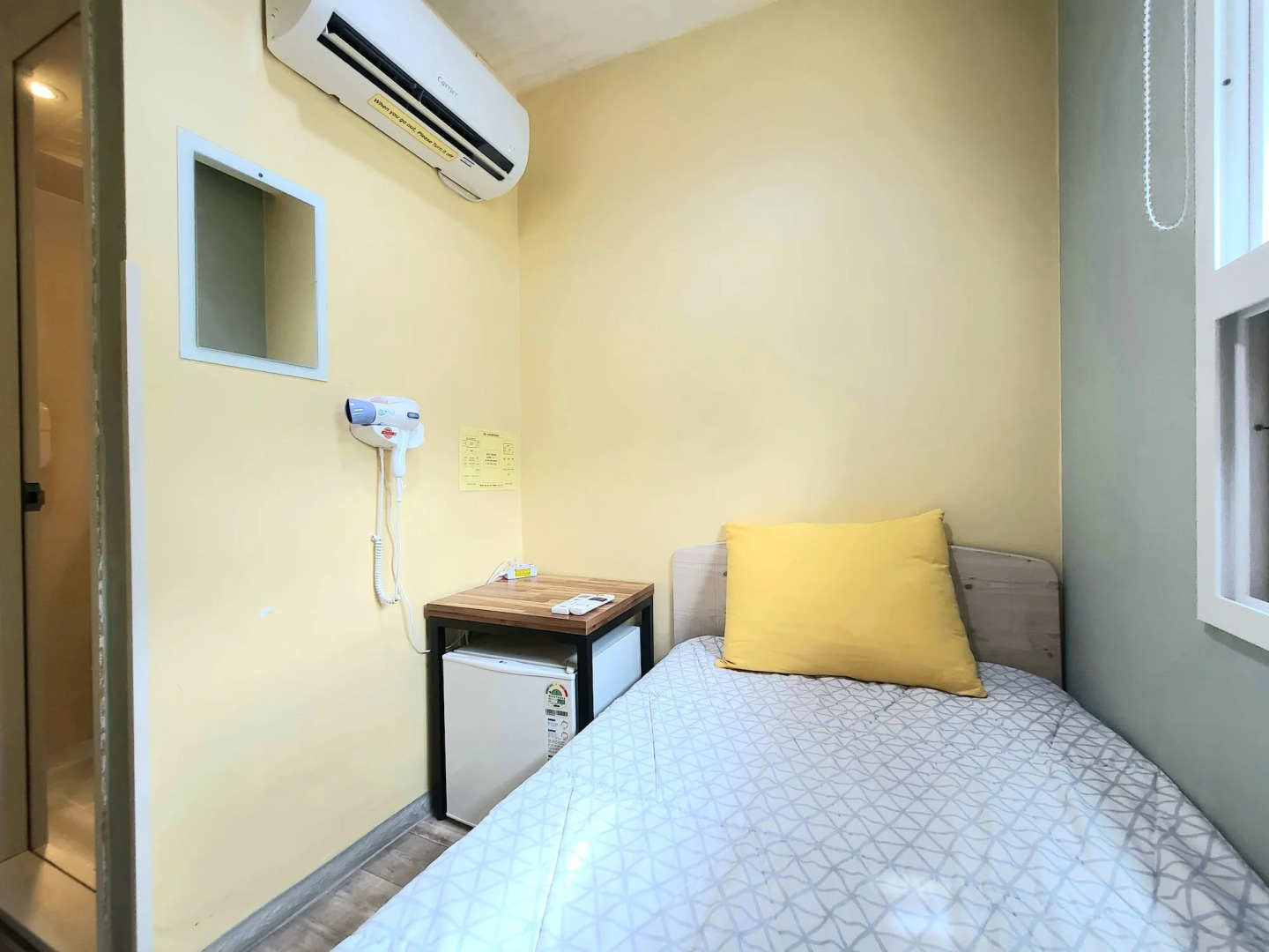 Foto - Hostel Tommy 50 off sale for 10th Anniversary on 2026