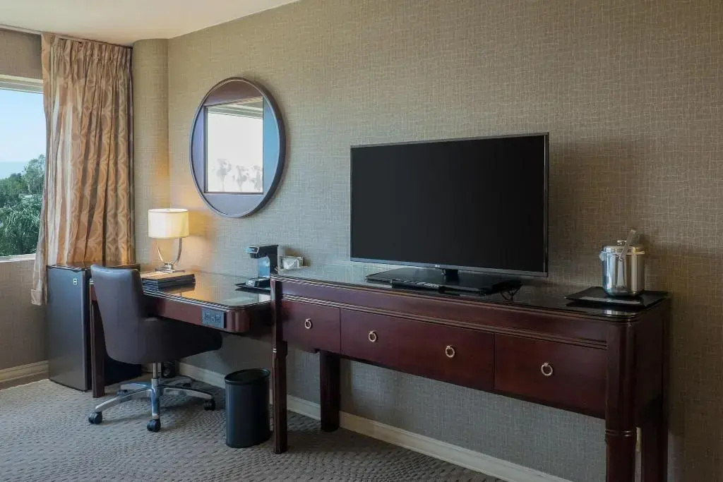 Photo - Sheraton Ontario Airport Hotel