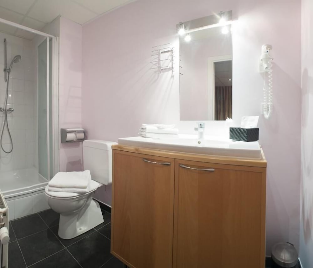 Photo - Alpha Hotel