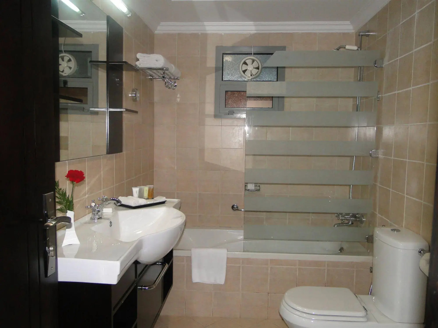 Photo - Ewan Ajman Suites Hotel