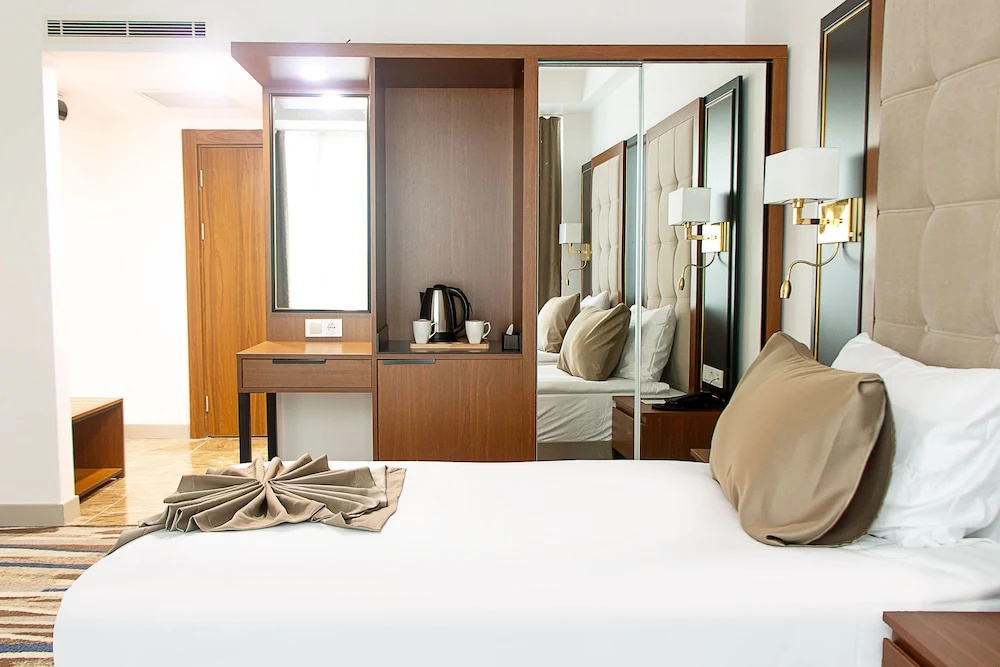 Photo - Shelter Inn Hotel & Spa