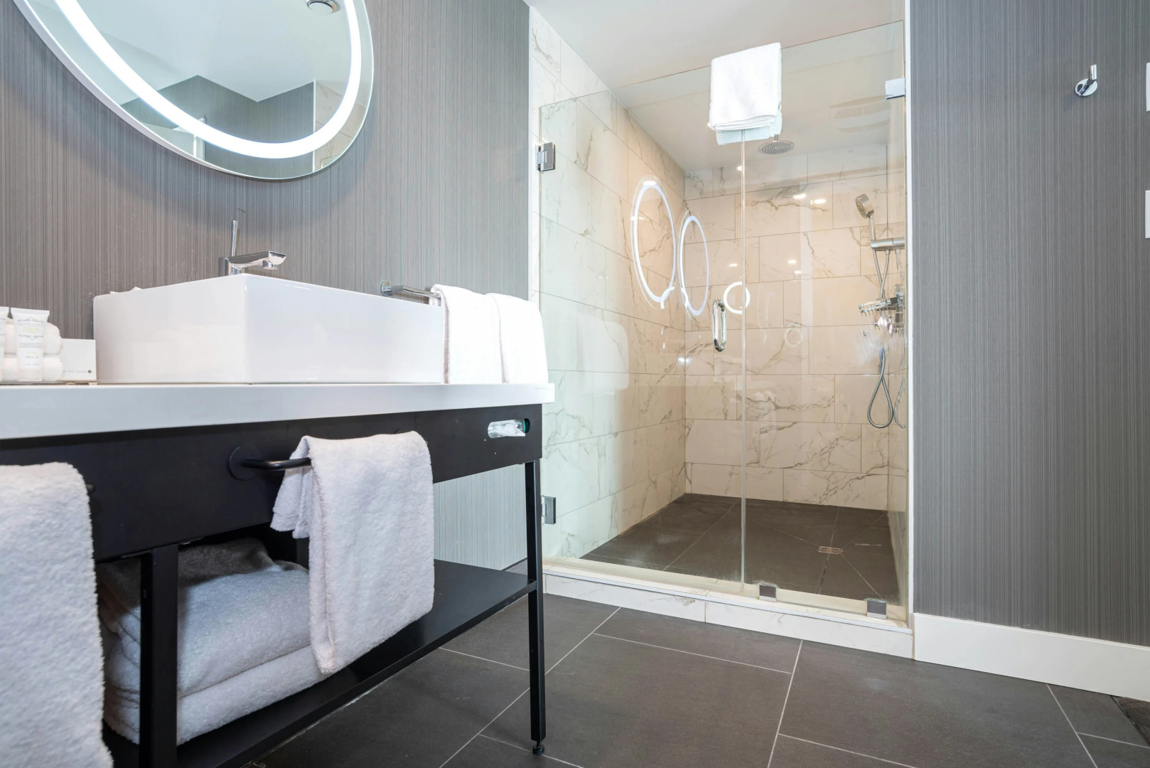 Foto - Sandman Signature Calgary Airport Hotel