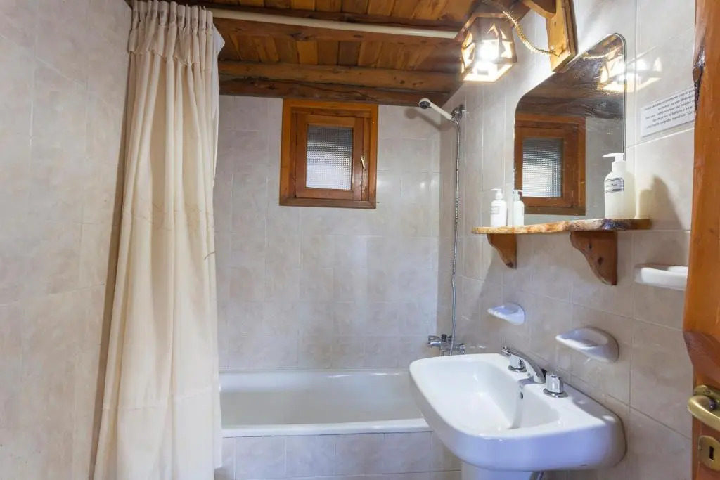 Photo - Cabañas Villa Labrador con costa de lago