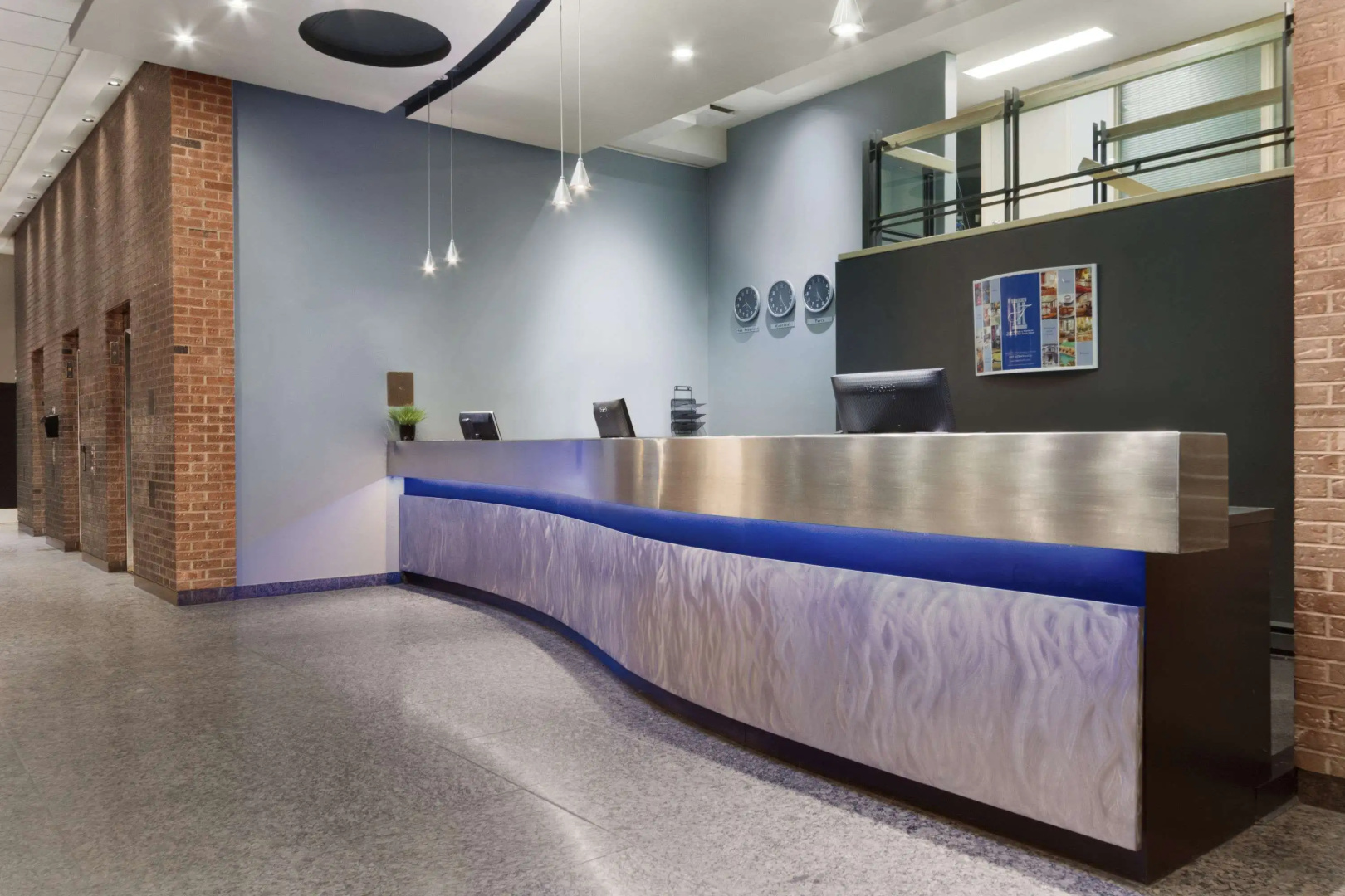 Photo - Travelodge by Wyndham Montreal Centre