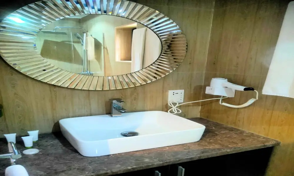 Photo - The Cabin Hotel