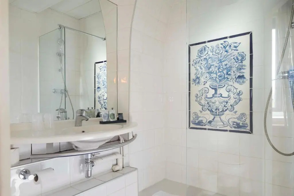 Photo - Welcome Hotel